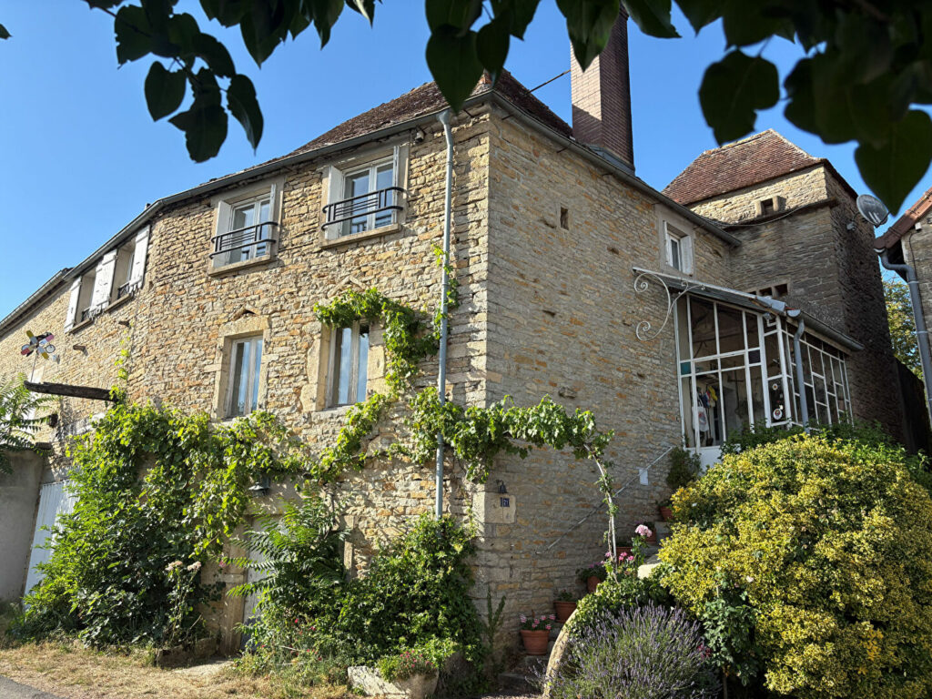 Maison 6 pièces 123 m² · à Sassangy · 123 m² · 231 800 €