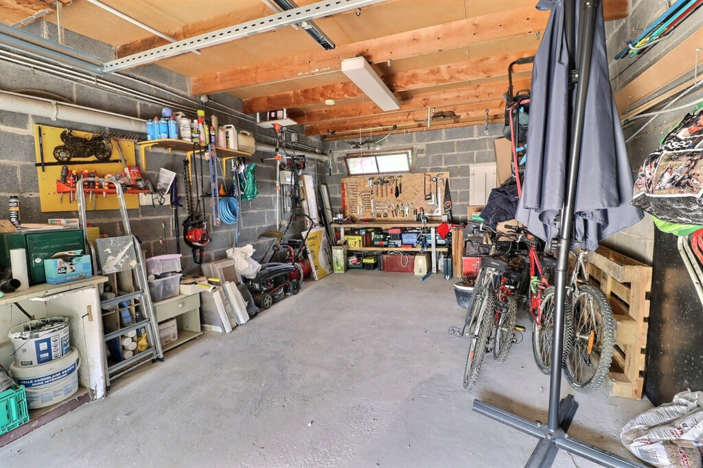 1619998 61075444k