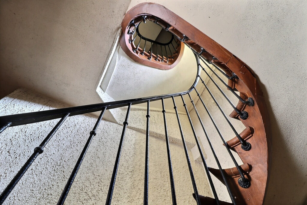 1140285 58915933n
