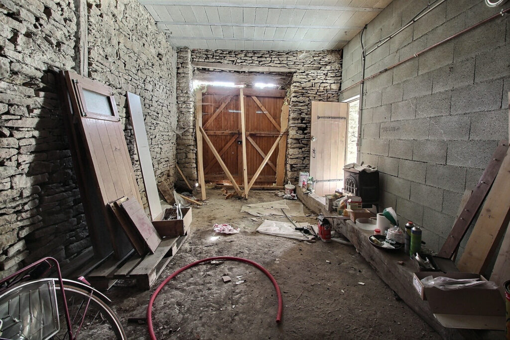 1718064 61077185o
